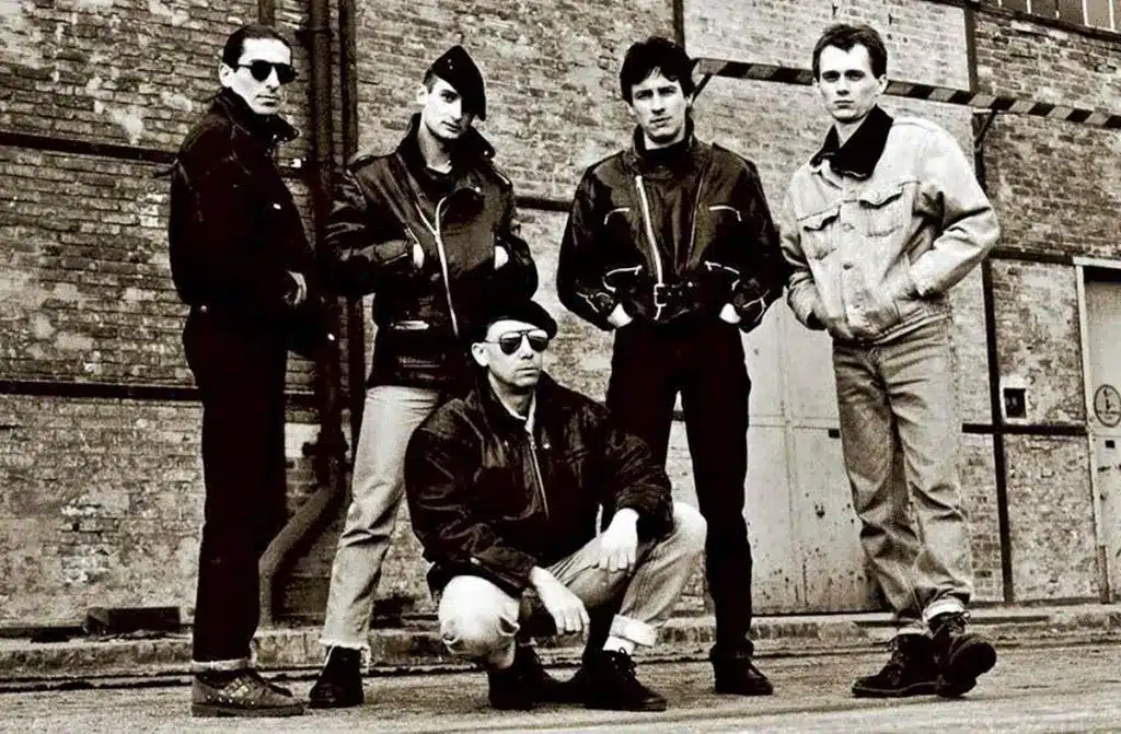 Zenei kvíz: Sokan nagy zenei fannak mondják magukat, de 2 sor alapján is felismernek egy dalt?