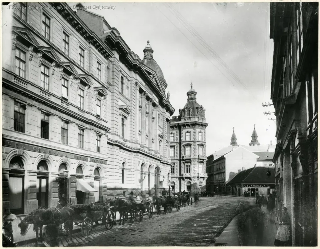 Napi retro kvíz, amit még a Budapestiek sem biztos hogy tudnak: Hol készült ez a régi fotó?