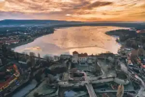 Napi földrajz kvíz: Felismered a képen a tavat?