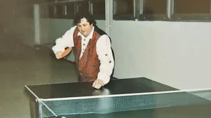 Napi retro bulvát kvíz: Ki pingpongozik ezen a régi fotón?