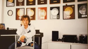 Napi nosztalgia feladat: Ki látható ezen a fotón?