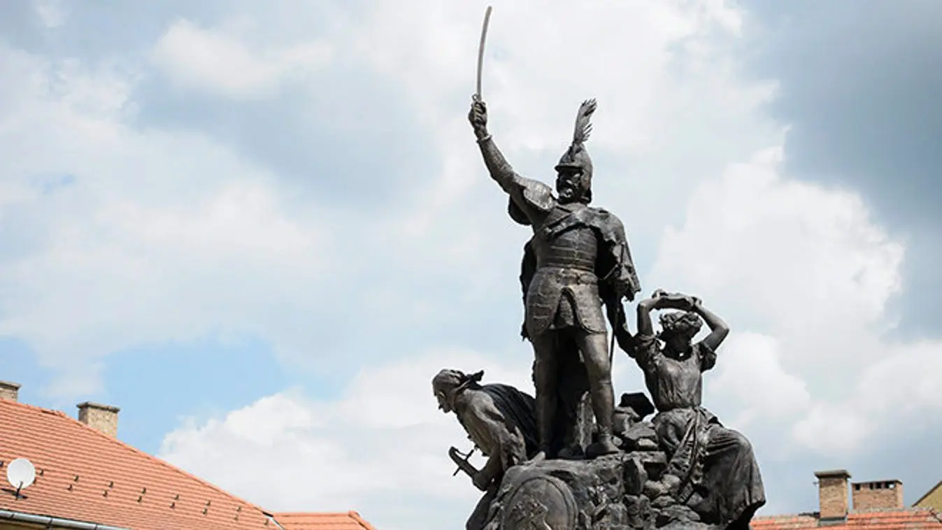 Napi földrajz kvíz: Hol található a képen látható szobor?