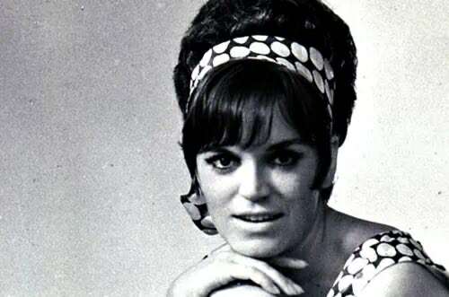 Napi retró képfelismerő feladat: Ki szerepel ezen a fekete-fehér fotón?