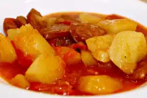 Étel kvíz: Milyen étel látható a képen? Túl egyszerű? Mi a falusi nevére vagyunk kíváncsiak!