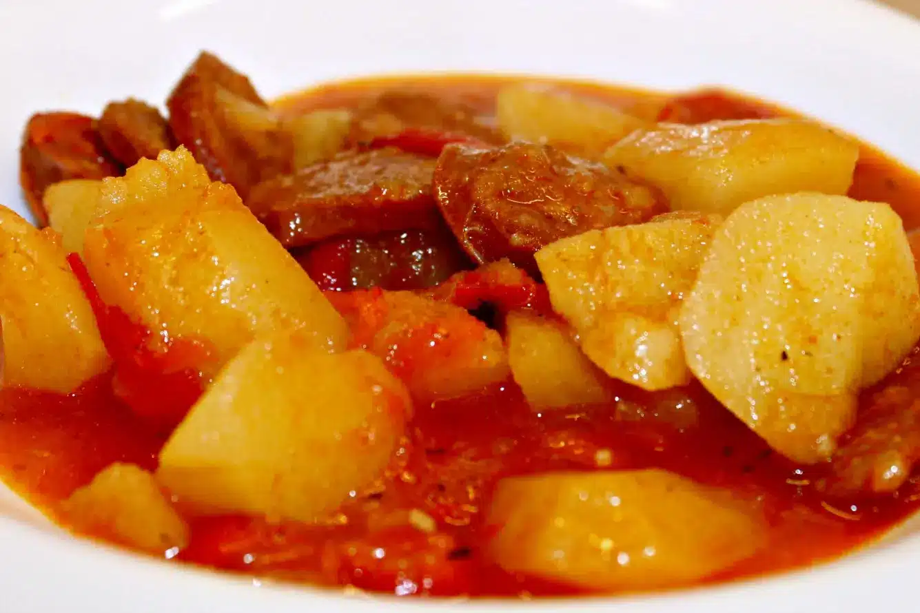 Étel kvíz: Milyen étel látható a képen? Túl egyszerű? Mi a falusi nevére vagyunk kíváncsiak!