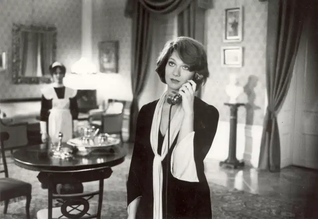 Napi képfelismerő kvíz: Ki látható ezen a retró fényképen? Felismered a magyar színésznőt?