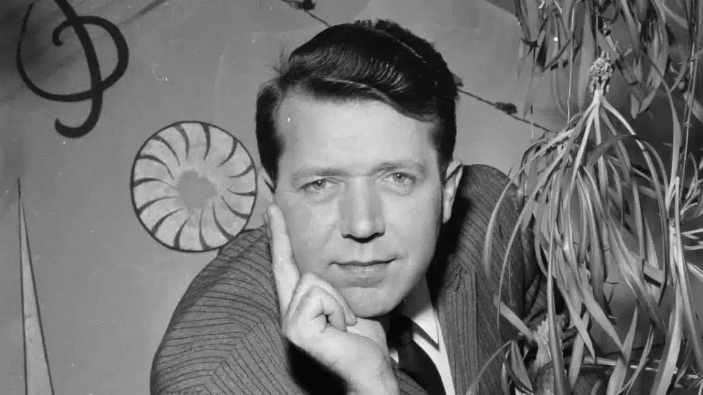 Napi képfelismerő: Csak kevesen ismerik fel ezen a retró fotón a művészt!