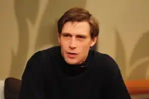 Retró képfelismerő: Melyik magyar színész látható a képen? Felismered ezen a régi fotón?