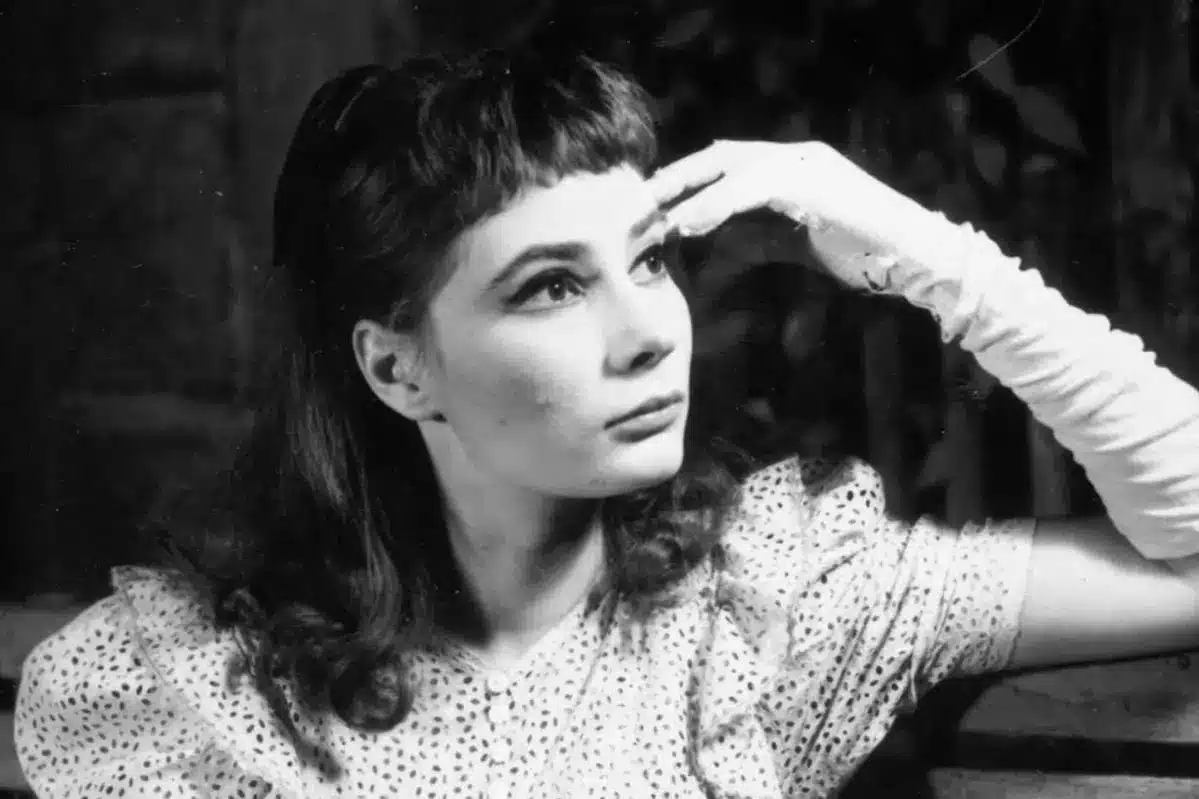 Retró képfelismerő: A feladat egyszerű, mond meg, ki látható a képen!