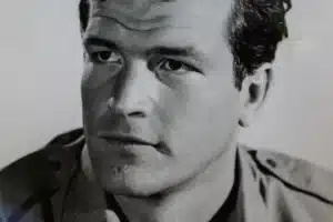 Retró képfelismerő: Egy karakteres magyar színész és szinkronhang szerepel a képen, felismered?