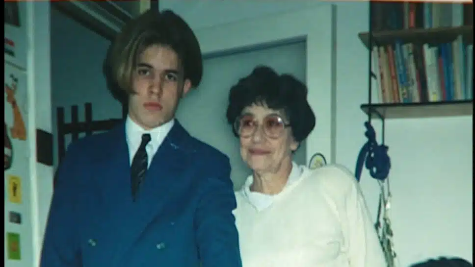 Retró képfelismerő: Vajon sikerül felismerni a képen az egykori fiatalembert vagy becsap ez a tekintet?